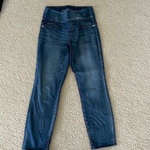 Rock and republic pull on crop